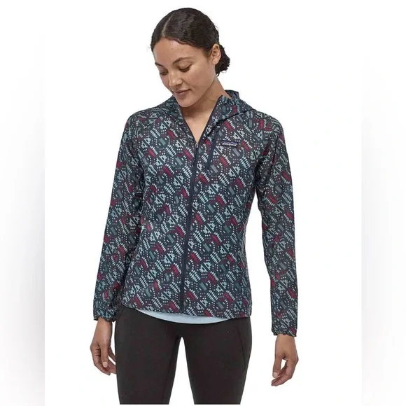 Patagonia Women's Blue and Red Patterned Ski Jacket