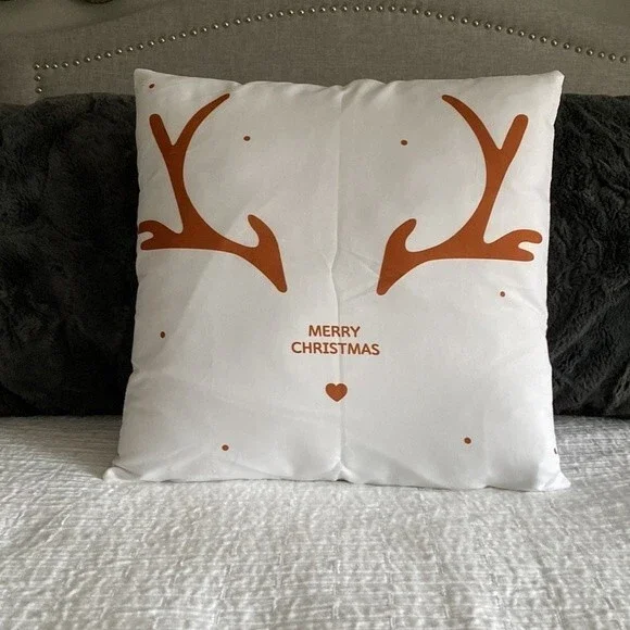 NEW~4 HOLIDAY/CHRISTMAS REINDEER ACCENT PILLOW SHAMS