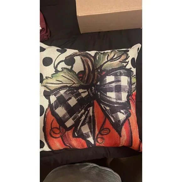 AVOIN colorlife Fall Polka Dot Pumpkin Throw Pillow 16