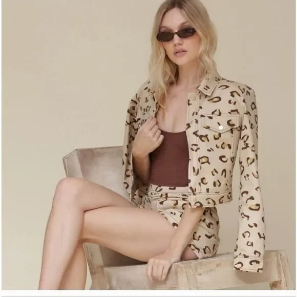 AVEC LES FILLES Denim Cropped Leopard Print Trucker Jacket NEW