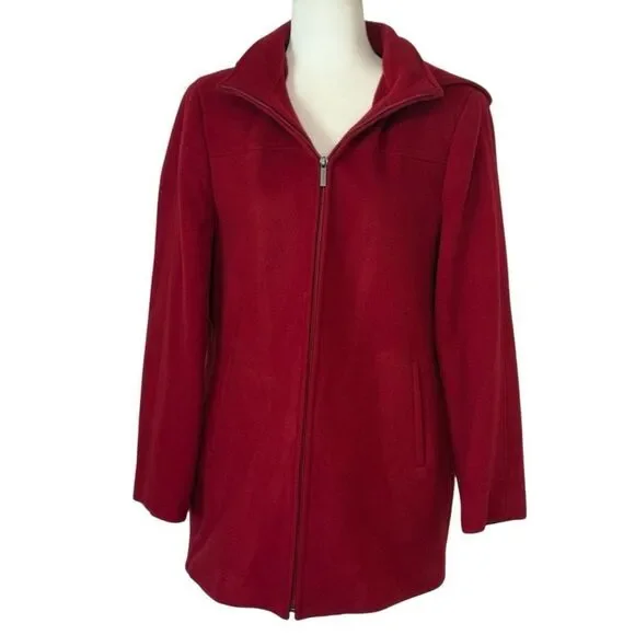 Calvin Klein Red Wool and Cashmere Coat with Zipper Front. Size M. Great Cond!!