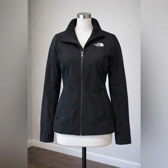 The North Face Women’s Apex Chromium Thermal Softshell Jacket Black | Size S