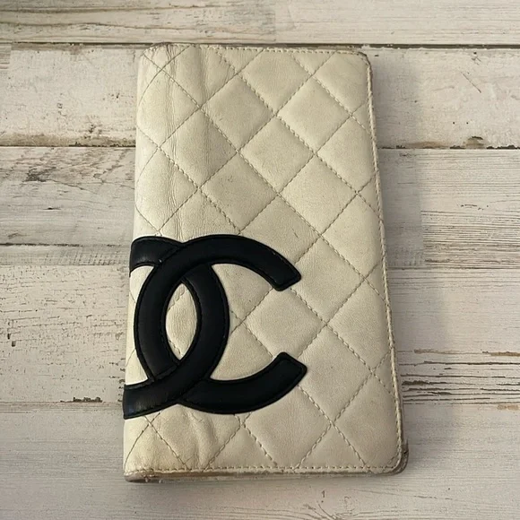 CHANEL Cambon Long Wallet White Quilted Leather Black CC Pink Interior