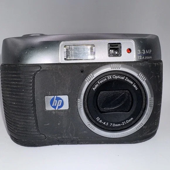 HP Photosmart 720 Digital Camera, 3.3MP 12x Optical Zoom Untested