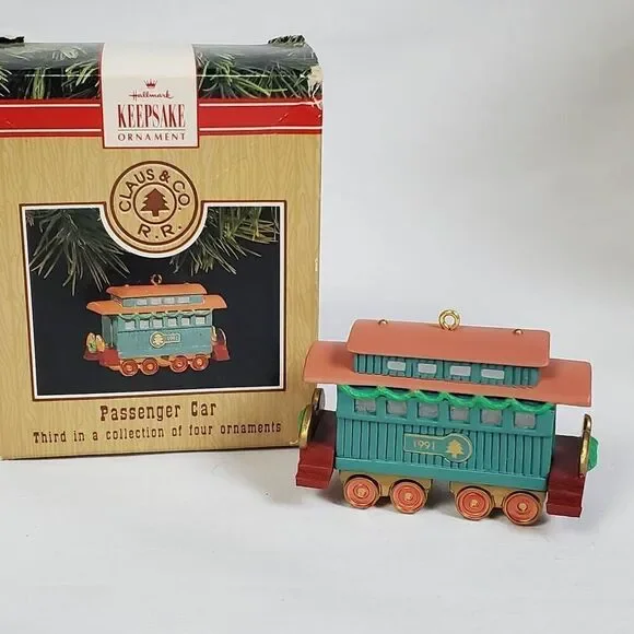 1991 Hallmark Keepsake Ornament Claus & Co. Railroad Passenger Car 3rd in Series