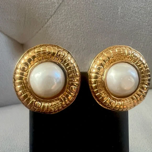 Chanel Pearl 24k gold plated earrings