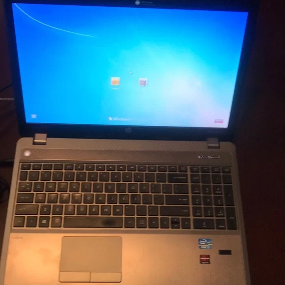 HP ProBook 4540s laptop computer with 2 power cords with cd drive