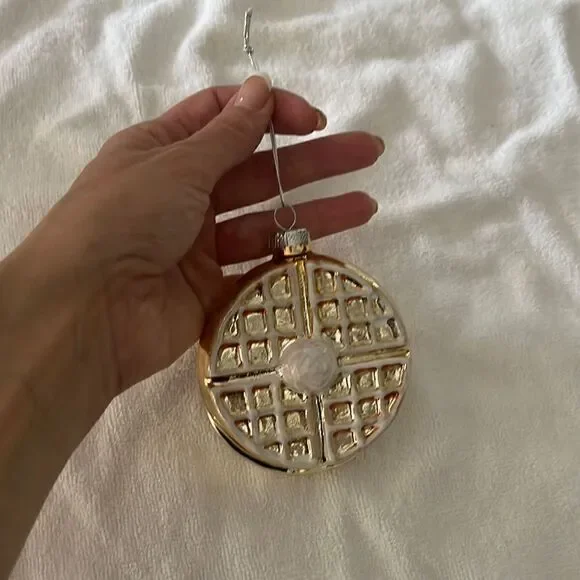 Gold waffle ornament