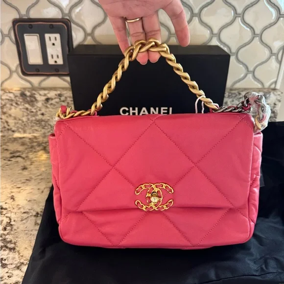 Chanel 19 Small Like New Condition Hot Pink