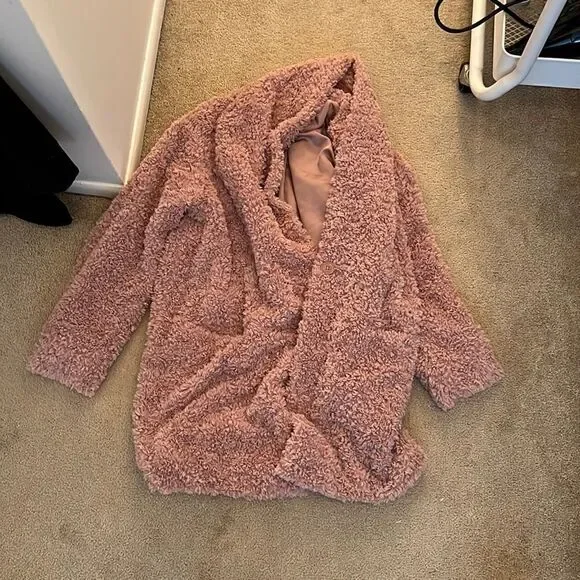 Aritzia Pink Peacoat XS new