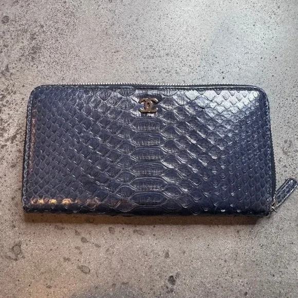 Chanel Blue Exotic Python Leather Wallet Navy Zippy Luxury Designer SHW