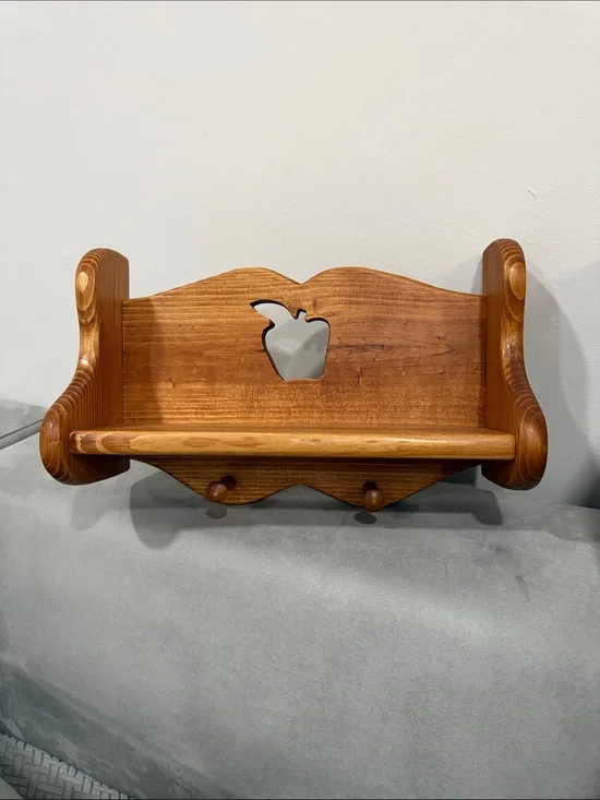 Vtg Rare Wood Shelf Apple Cutout 2 Pegs Farmhouse Country Core Cottage Grannycor