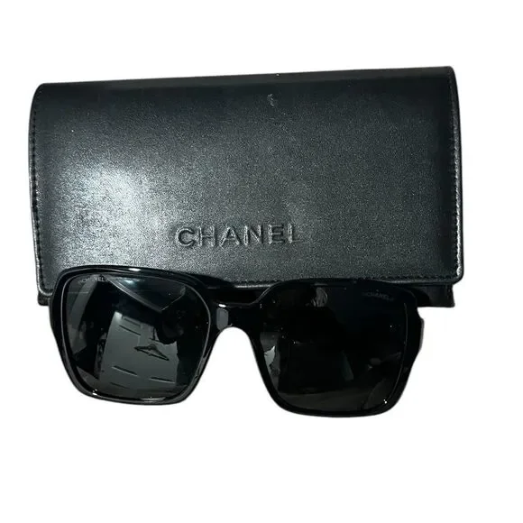 CHANEL sunglasses