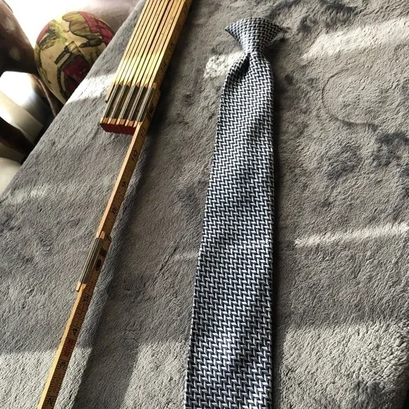 👦👔kids' Silk Snap-On‎ Tie - Black & Silver