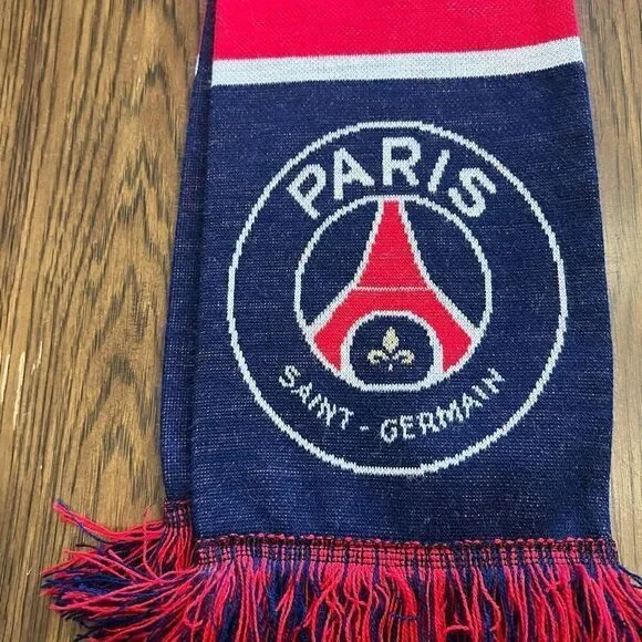 Paris Saint-Germain Scarf we are Football.