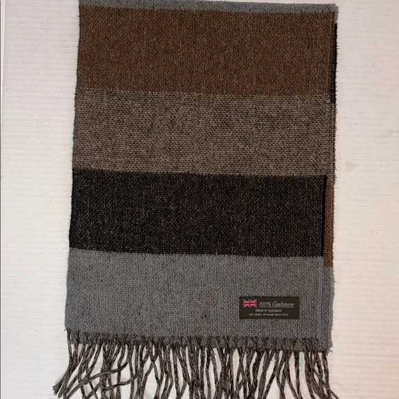 Cashmere scarf