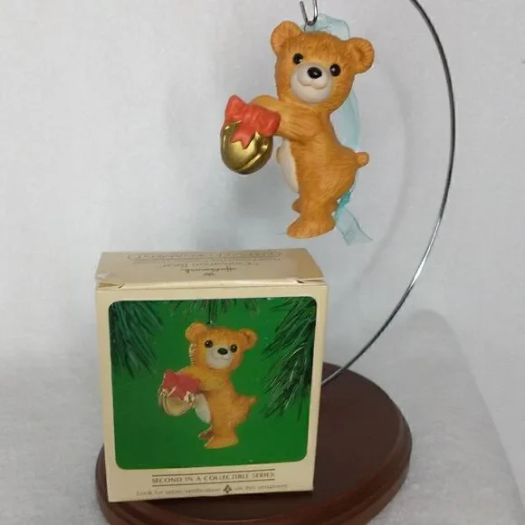 Hallmark 1984 Cinnamon Bear Ornament