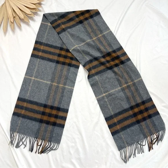 Burberry 100% Cashmere Grey Blue Plaid Nova Check Scotland Stripe Fringe Scarf