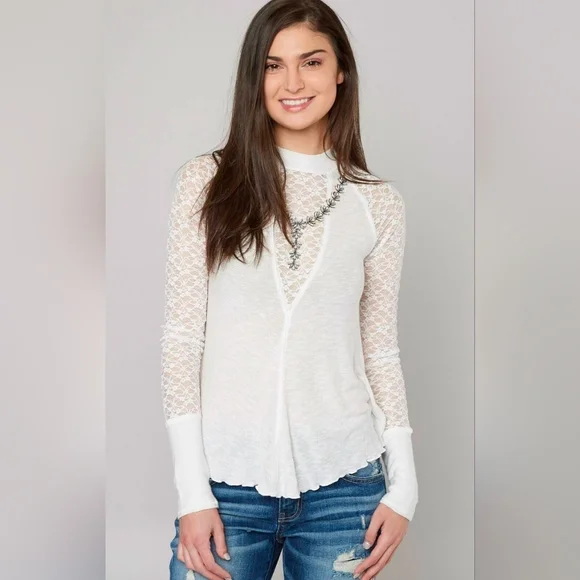 Free People Chic Light Ivory Lace Sleeve Blouse