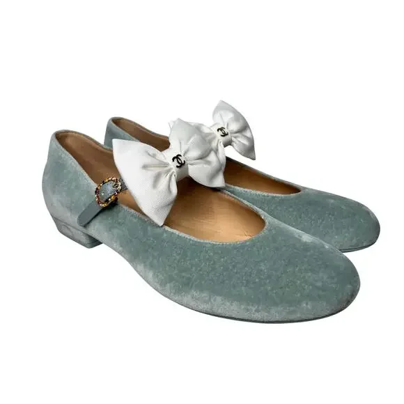 Chanel Velvet Ballet Flats Bow Métiers d'Art Size 38.5