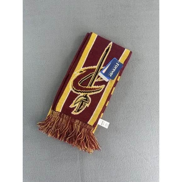 Cleveland Cavaliers Scarf Mens One Size Red LeBron James Forever Collectibles