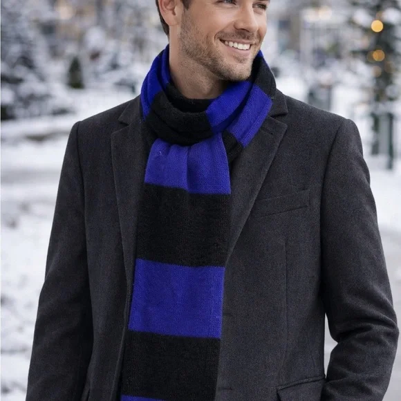 Gap Blue Black Striped Lambswool Knit Scarf