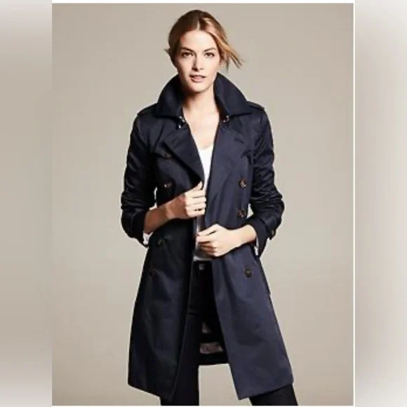 Like New, Banana Republic Silver Trench Coats for Women