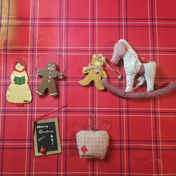 Holiday Ornament Set