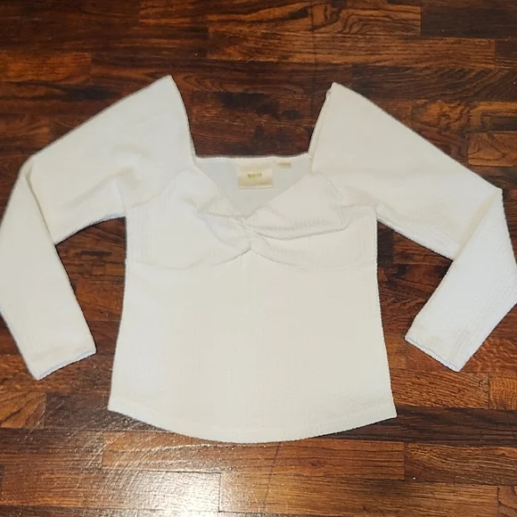 Anthropologie Maeve White Long Sleeve Top with Sweetheart Twist Detail Neckline