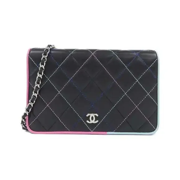CHANEL Authentic Black Wallet