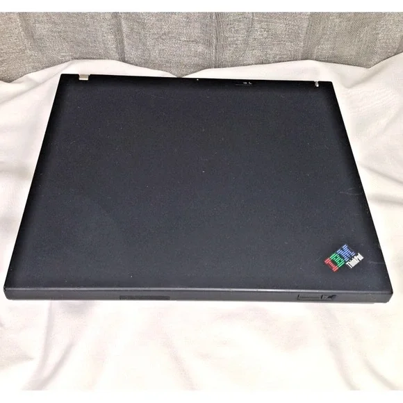 IBM Thinkpad T43 Laptop Powers On - For Parts
