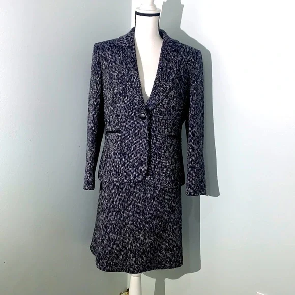 Tahari Arthur S Levine Navy Metallic Tweed 2 Piece Skirt Set Size 12P Go…