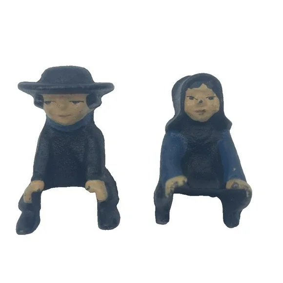 Vintage Cast Iron‎ Amish Couple Miniature Shelf Sitters Painted Set 2 2