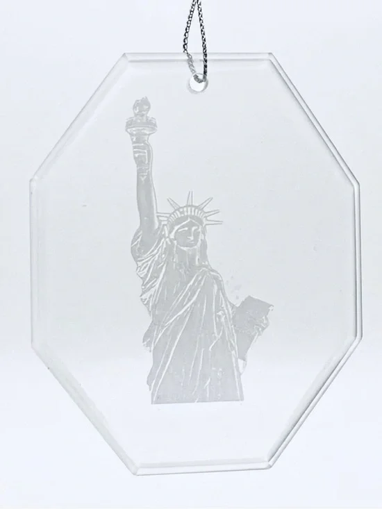 NIB Statue of Liberty Etched Glass Ornament