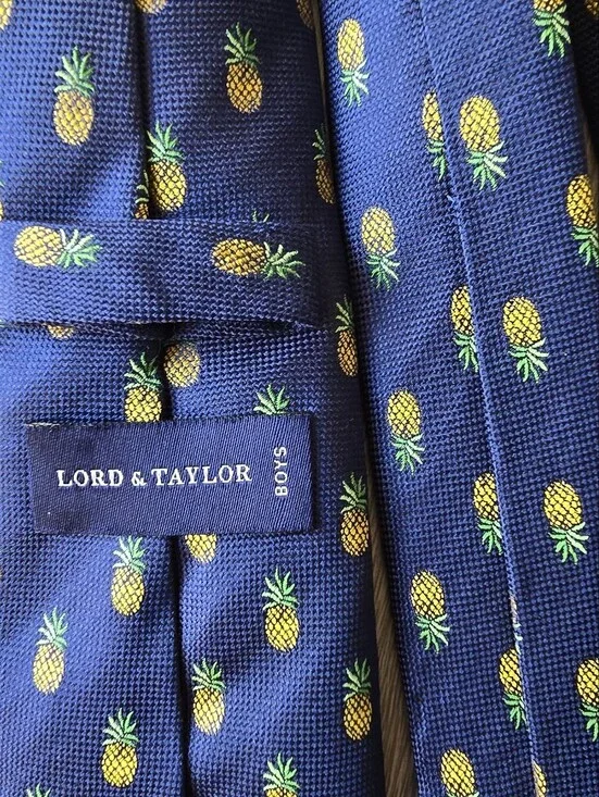 Lord & Taylor Boys 100% Silk Tie Navy Pineapple Print Preppy Necktie