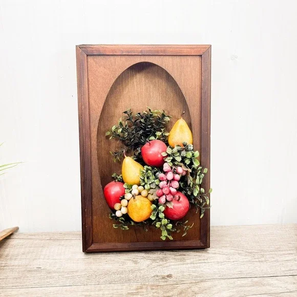 Vintage Wooden Oval Shadowbox - Curio Wall Hanging