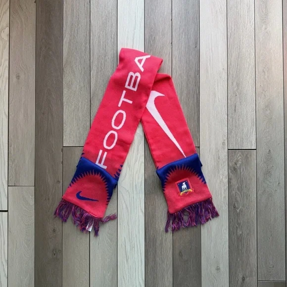 Nike AFC Richmond Ted Lasso Local Verbiage Scarf 