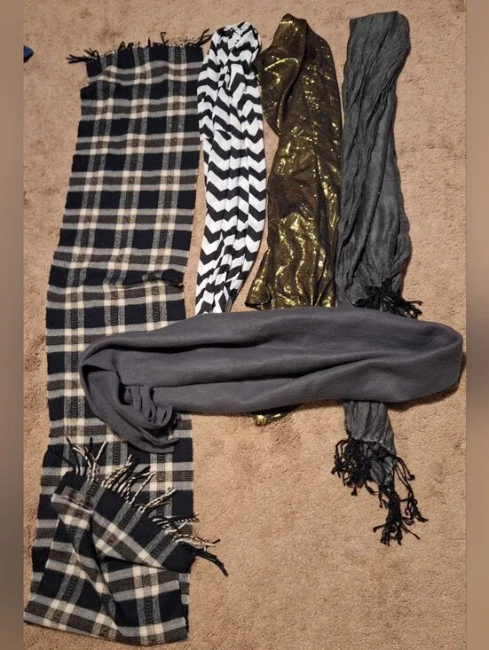 D&Y Plaid Scarf Set in Black, Cream & Brown Tones