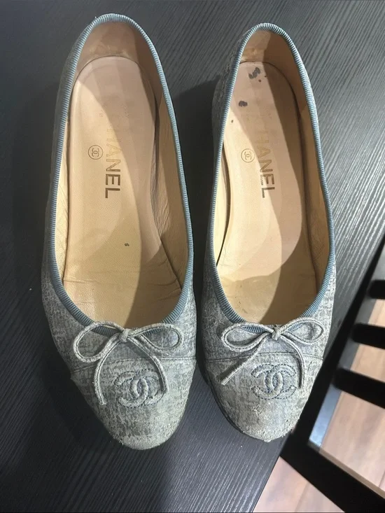 Chanel flats