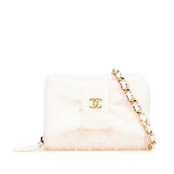 CHANEL Authentic White Leather Logo Wallet
