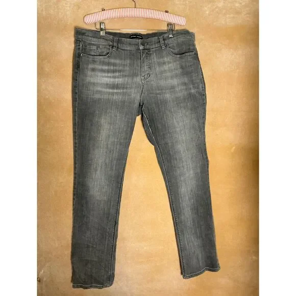 New York Company Gray‎ Wash Straight Leg Jeans Size 16 Cotton Spandex