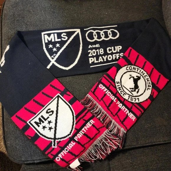 Audi MLS Scarf 2018 Cup Playoffs Continental‎ Partner Sponsor Red Black 56