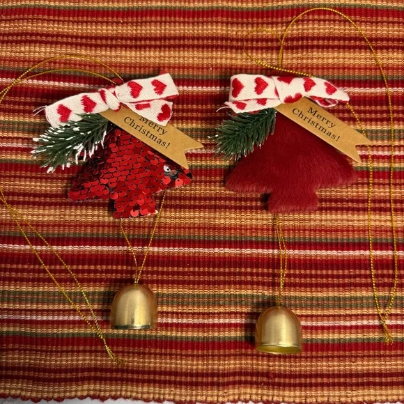 NWT Christmas Tree Ornaments Plush Decoration Bells Hanging Gift Wind Chimes