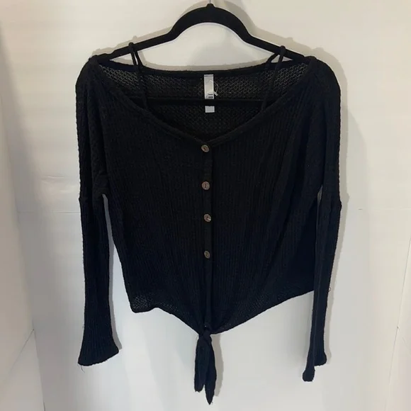 JOLIE Waffle Knit Tie Front Top Wooden Buttons Small