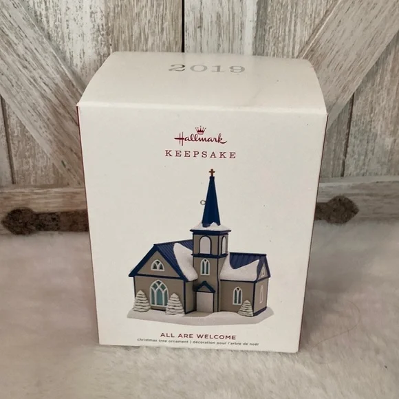 Hallmark Keepsake 2019 All Are Welcome Ornament