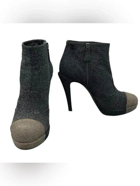 Chanel Glitter Suede CC Cap Toe Ankle Boots Black 40.5 Stiletto Heels
