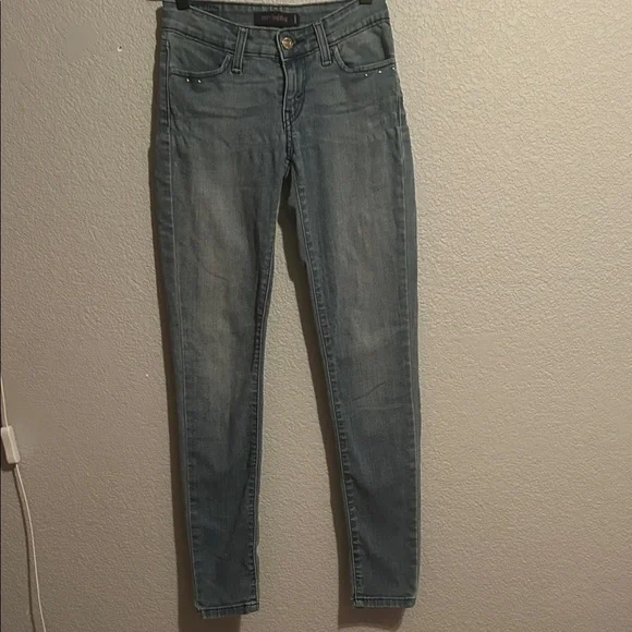 Levi's Women's Classic Blue Skinny Jeans