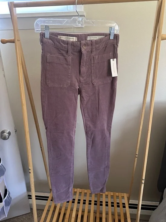 NWT Women’s Corduroy Slim Jeans in Dusty Mauve