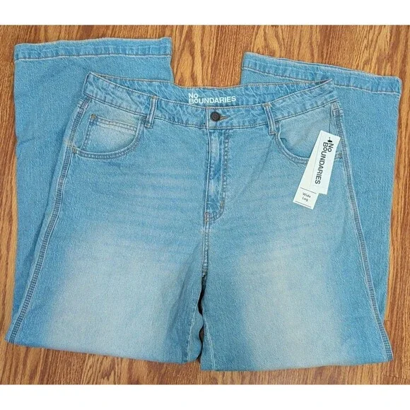 NO Boundaries Jeans Women’s Size 16 Light Enzyme W Tint Denim Wide Leg Zip NEW