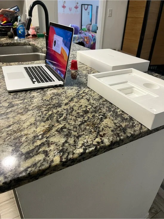 Apple Silver MacBook Pro Core i7 16Gb Ram Excellent Laptop